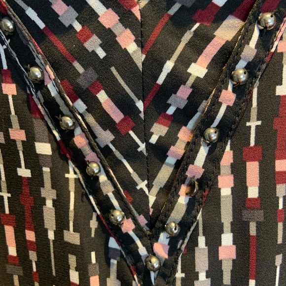 Ricki’s Sleeveless Tunic - Picture 5 of 6